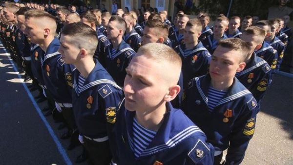 В Крыму 3 тыс. военных подняли по тревоге для проведения учений
