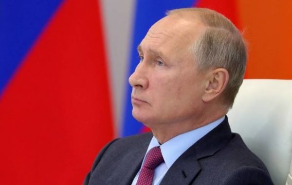 Путин потребовал от кабмина исправить ошибки в организации импортозамещения в ОПК