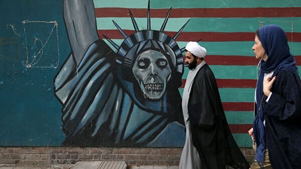 <br />
Глава ЦБ Ирана отреагировал на санкции США<br />
