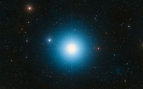 Фомальгаут — древнейшая одинокая Королевская звезда в осеннем небе