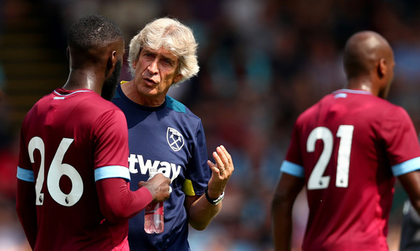 Гол Ярмоленко помог Вест Хэму сенсационно победить МЮ